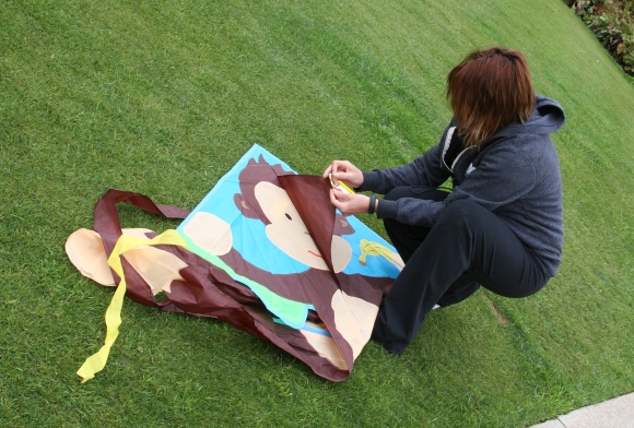 Assembling Kite